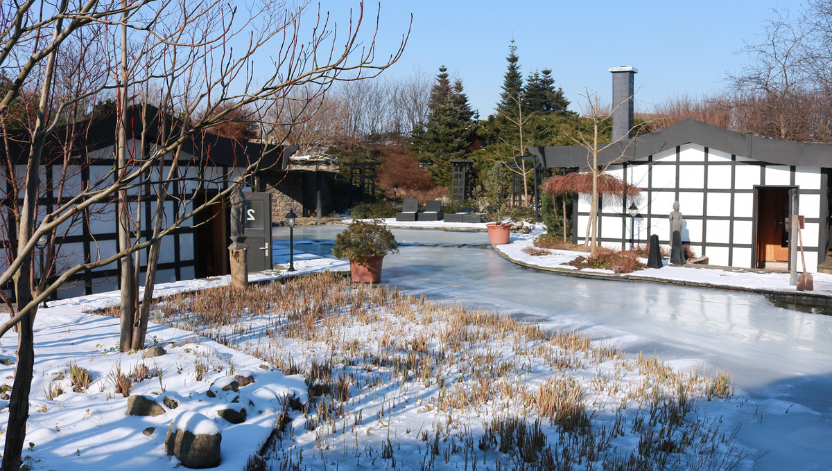 Schnee-Saunalandschaft